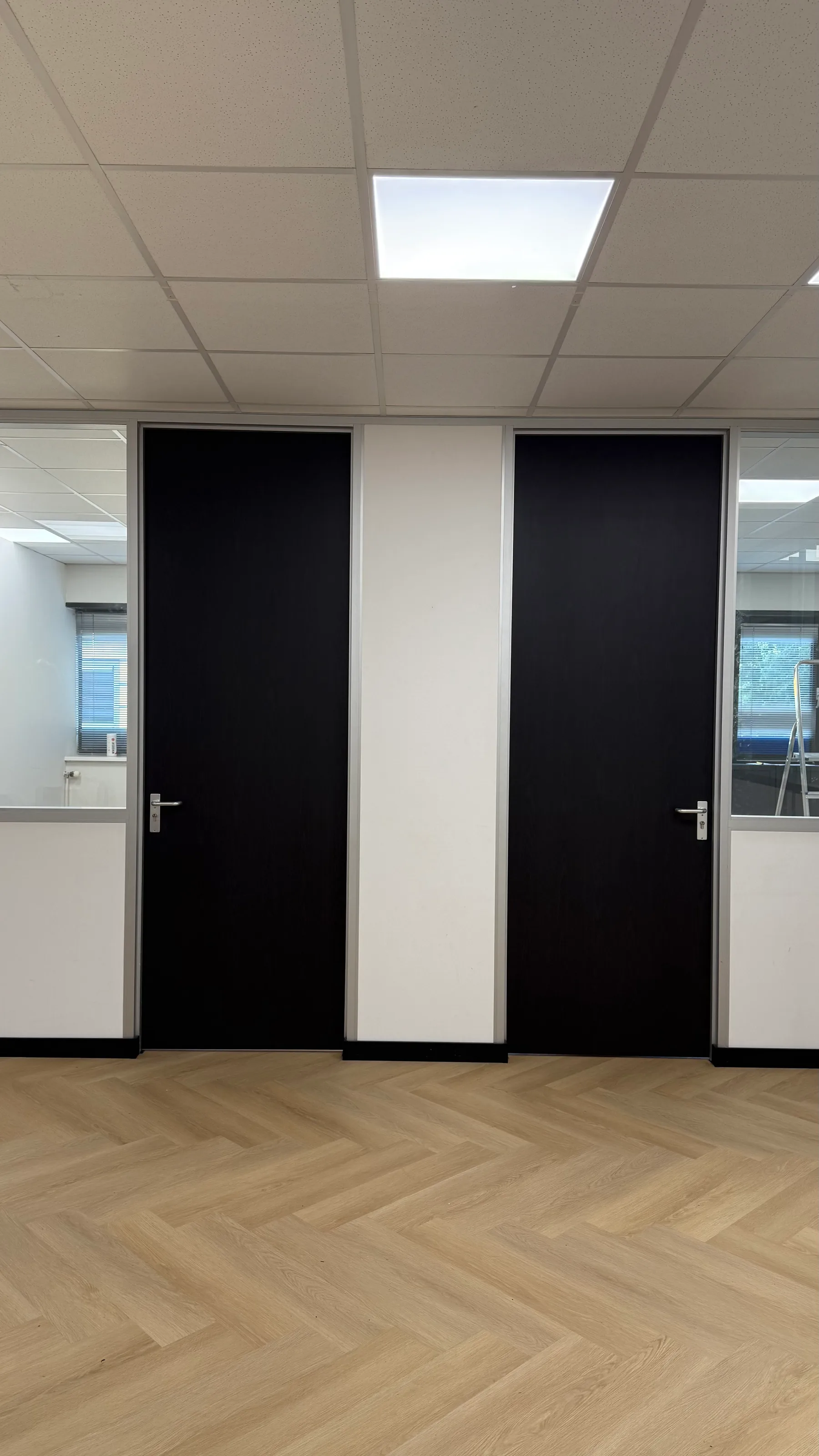 Deuren bij Drivewatch - in Houten - Houtlook