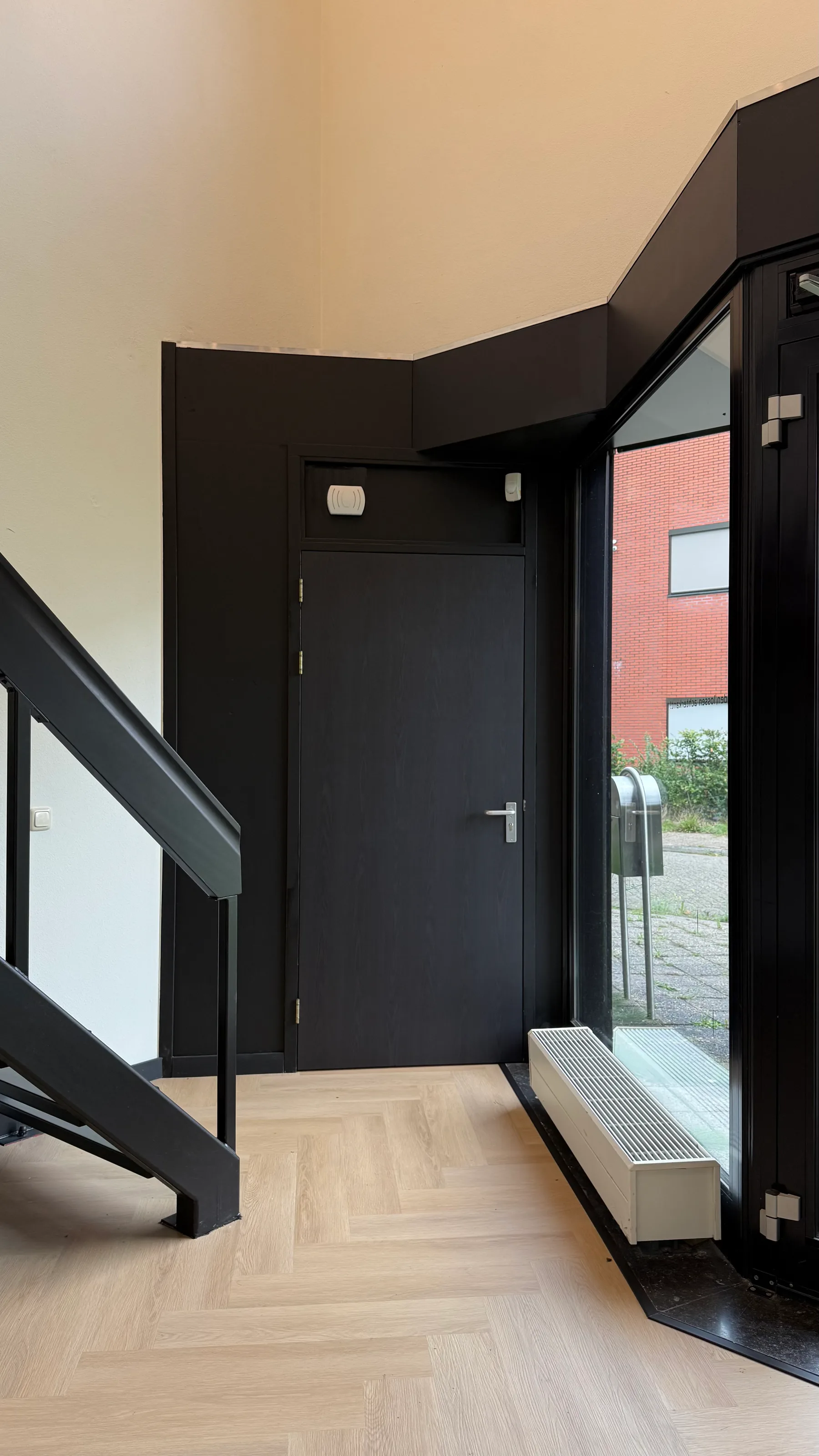 Deuren bij Drivewatch - in Houten - Houtlook